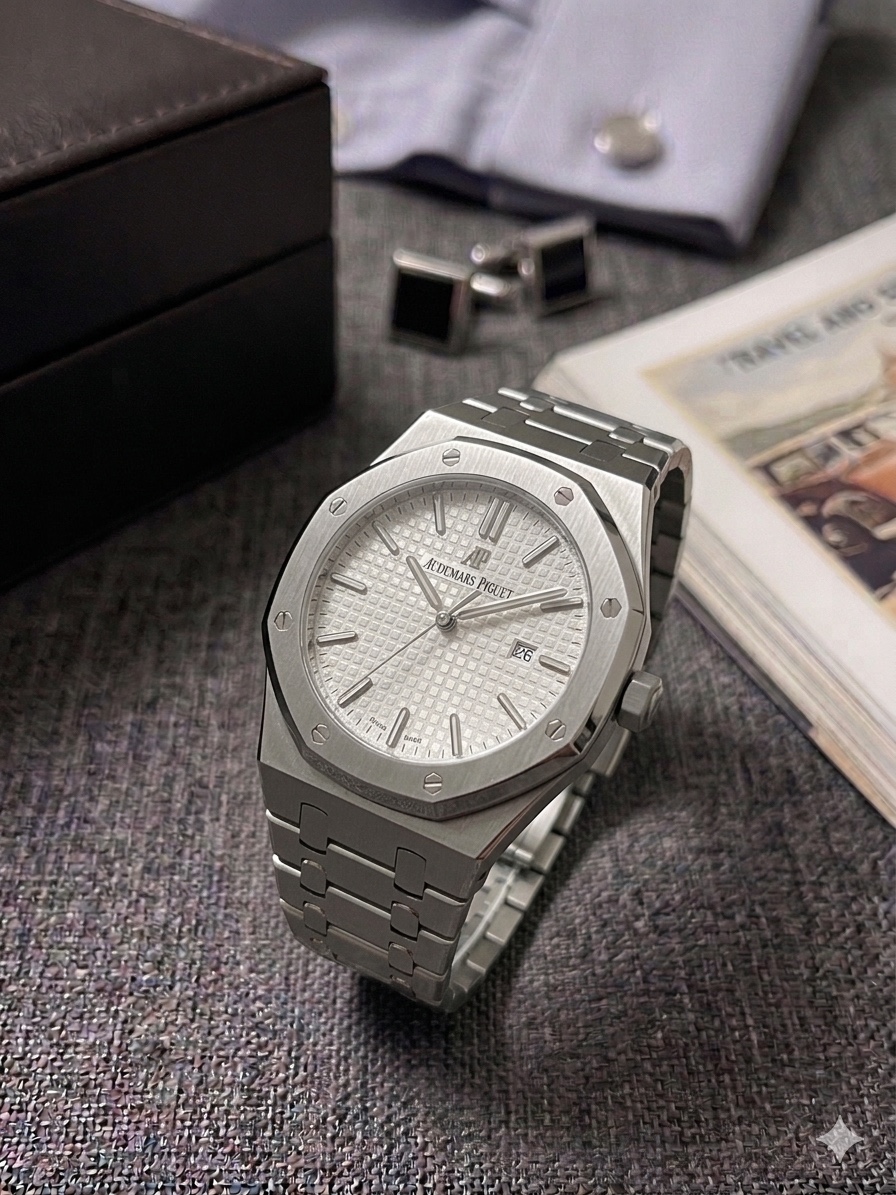 Audemars Piguet | White Dial